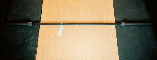 Imagen de BARRA OLÍMPICA NEGRA 240CM