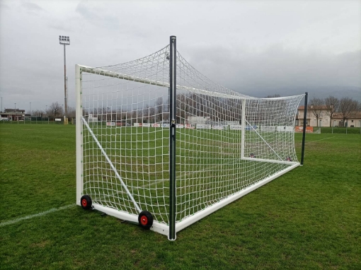 Imagen de Portería móvil de fútbol con ruedas y tensado de red 7,32 x 2,44 m – P5902